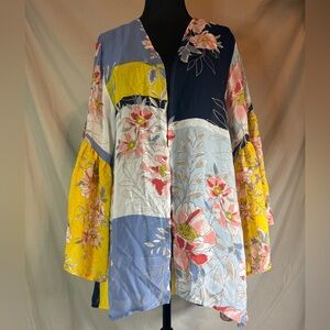 Calvin Klein Vibrant Floral Kimono Top 🌺